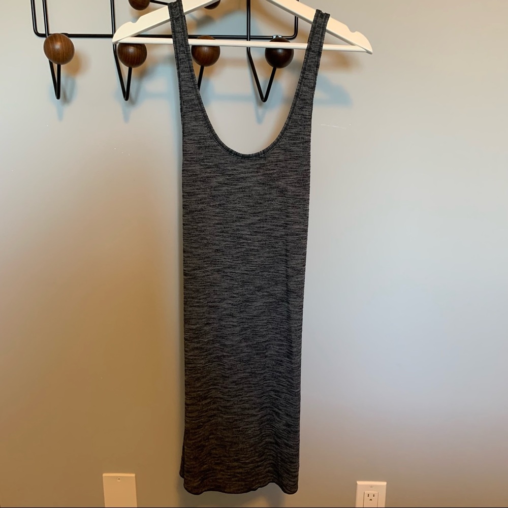 Lululemon dress. Excellent condition!